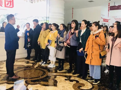 熱烈歡迎丨昌禾商學(xué)院，柔然彩虹隊(duì)光臨寧夏昌禾裝飾參觀學(xué)習(xí)！